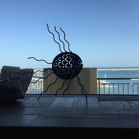 Marina Breeze Lejlighed